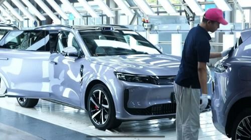 嵐圖全系升級(jí)終身三電質(zhì)保，以“聽(tīng)勸”定義新能源汽車服務(wù)新高度